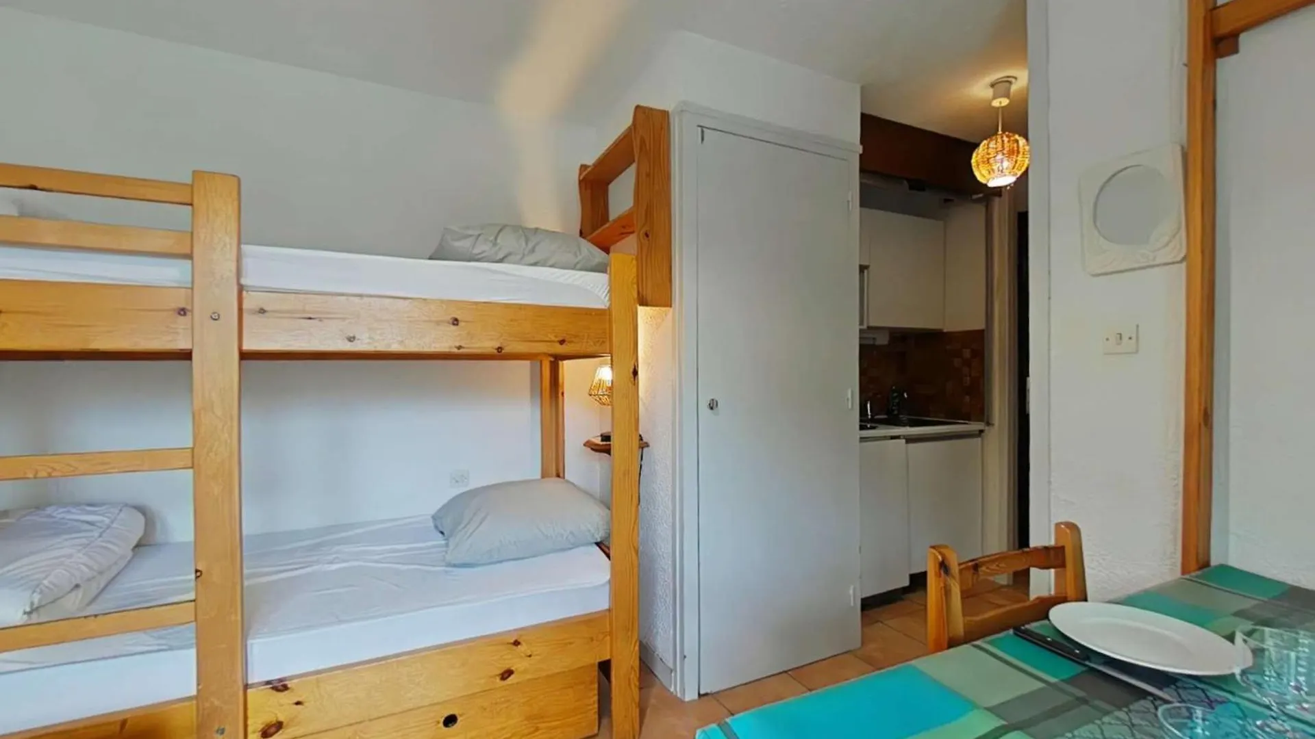 Apartment Studio Skis Aux Pieds Avec Parking - Montgenevre, 650M Du Centre Et Esf - Fr-1-330D-1
